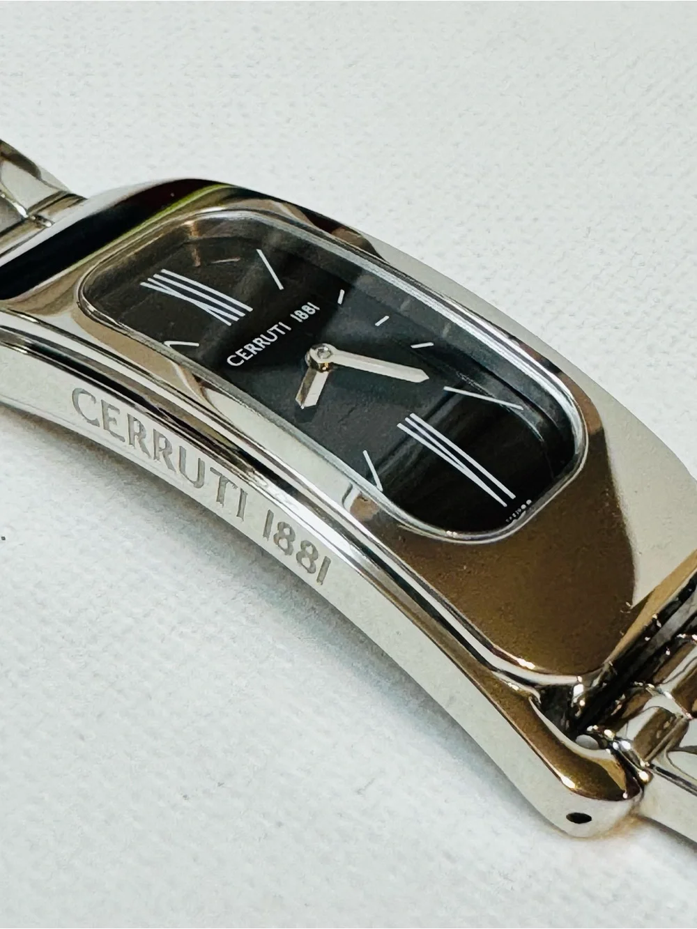 Cerruti 1881 C Wave Black Dial Women's Silver Curved Tank Bracelet Watch 61202